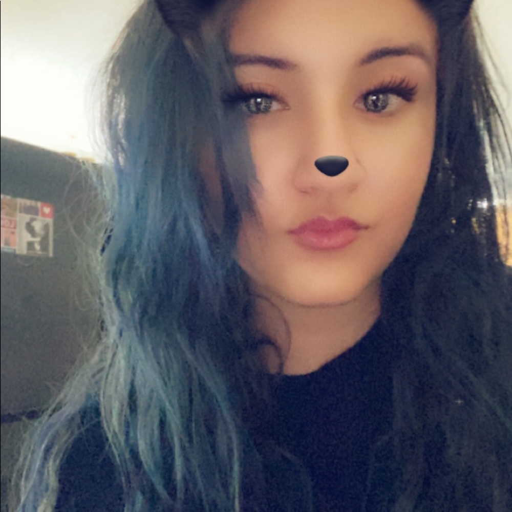 Meet your Posher, Evelyn ♛